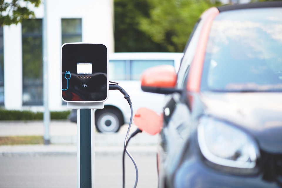 Quelles solutions pour recharger mon véhicule électrique&nbsp;&nbsp;?